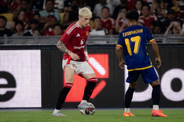Alejandro Garnacho خلال Asean All Stars و Manchester United