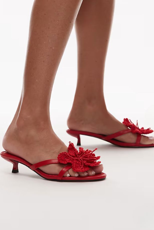 Topshop الكعب الأزهار