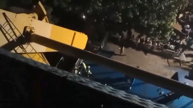 منظر من أعلى مسدس أعلى