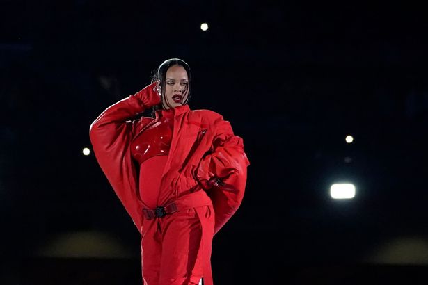 في عام 2023 ، كانت ريهانا أول امرأة تؤدي في Super Bowl أثناء الحمل