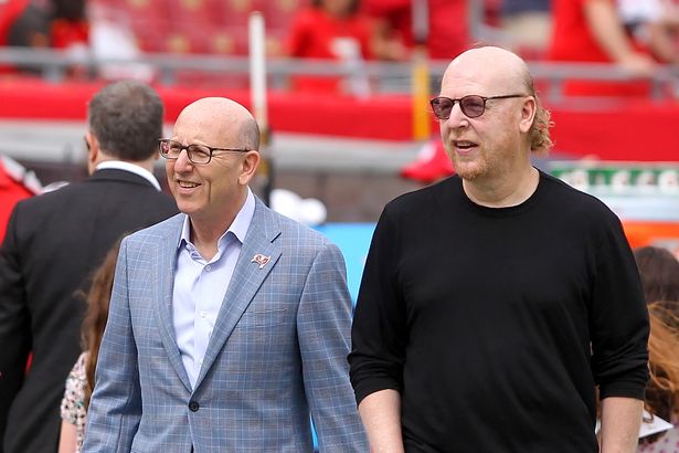 جويل جلازر ومانشستر يونايتد الرئيس التنفيذي المشارك Avram Glazer