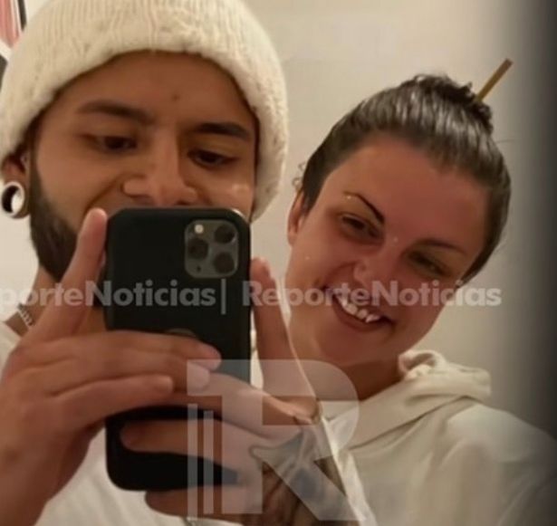 تم تصوير هانا مع بطلها ، بييرو 