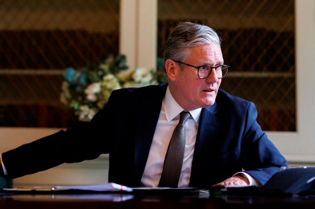 تم حث Keir Starmer على تغيير المسار من قبل نواب العمل