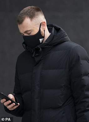 تم تصوير روس أودونوغو وهو يصل إلى مبنى رولز ، في المحكمة العليا في وسط لندن ، في عام 2022