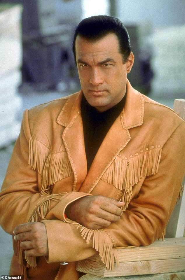 شوهد Seagal مباشرة في عام 1997 File Fire أسفل