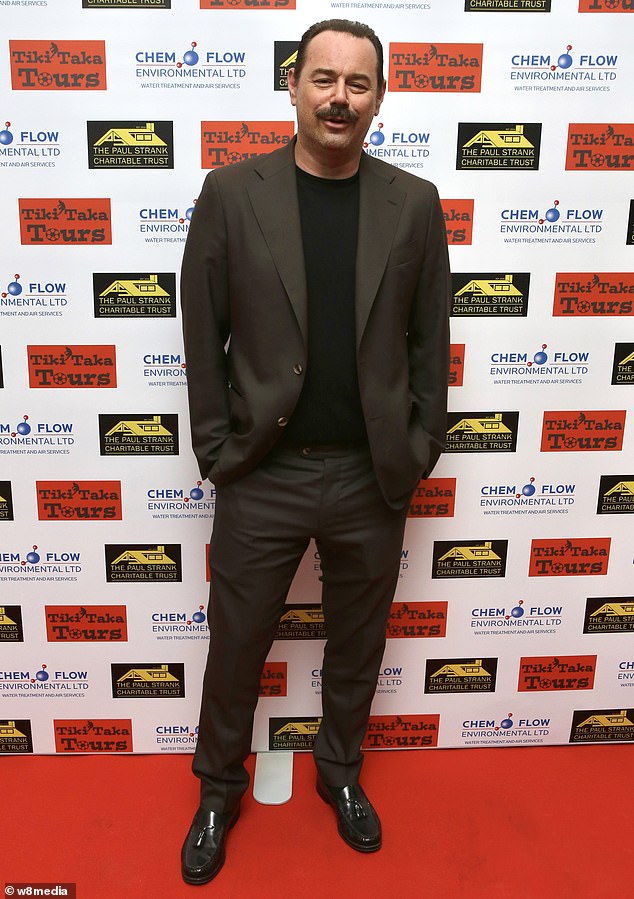 استضاف ممثل EastEnders الحدث لمساعدة Paul Strank Trust وشهد أيضًا ظهور ضيوف المشاهير الآخرين