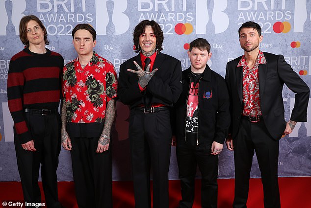 تأتي الأخبار في الوقت الذي تجلب فيه فرقة Oli's Band Me The Horizon To Headline To Headling This Summer Reading & LEEDS ، والتي ستستمر في عطلة نهاية الأسبوع البنكية في أغسطس بين 21 و 24