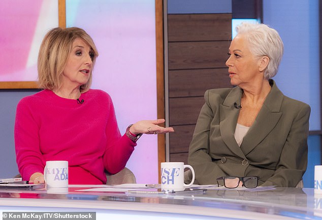 يتفهم MailOnline كاي آدمز ودينيس ولش (في الصورة 2024) يغضب بشكل خاص من تغييرات ITV على النساء الفضفاضتين ، مع كونهم جزءًا لا يتجزأ من اللوحة