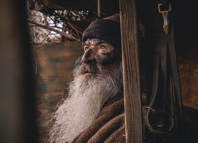 قرأ بيان صادر عن شركة Duck Commander في شركة Duck Commander ، 