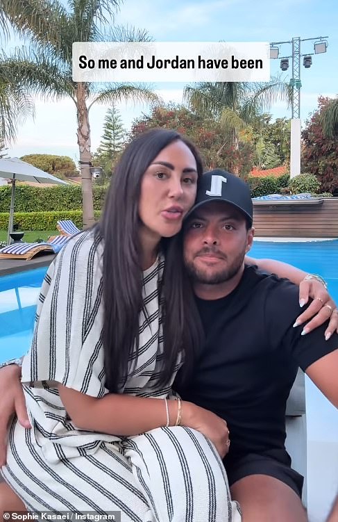 انضم شريكها جوردان ، 29 ، النجمة Geordie Shore ، 35 ، التي تعاني من بطانة الرحم وتحدثت علنًا عن رحلة الخصوبة