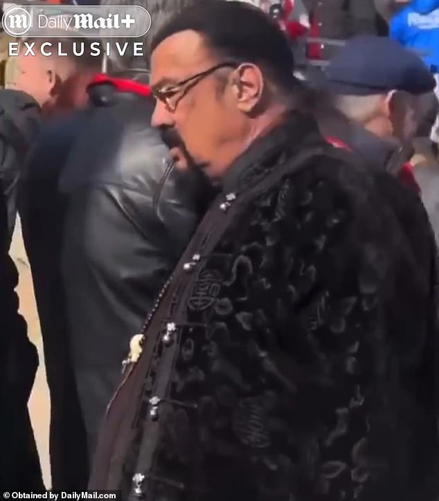 واصل نجم العمل السابق زيادة الوزن خلال تراجعه الممتد عن العين العامة: لم ينشر على وسائل التواصل الاجتماعي منذ ديسمبر 2021 وحمل الجنسية الروسية منذ عام 2016