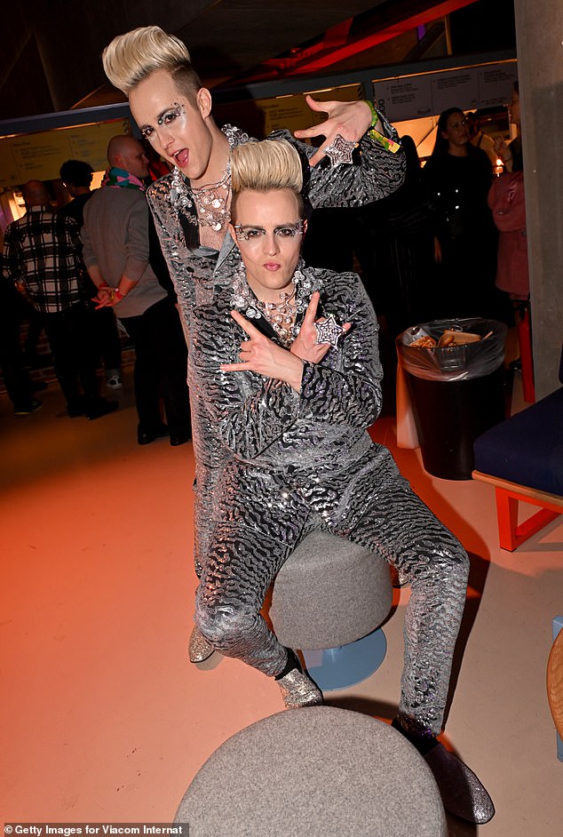 وبحسب ما ورد سيكون Jedward حاضراً في اليوم الكبير