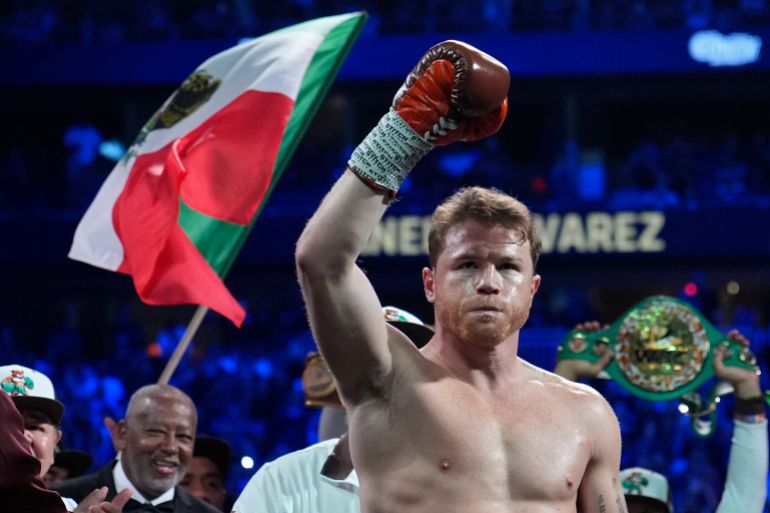 ملف - يتفاعل Canelo Alvarez قبل قتال Edgar Berlanga في نوبة لقب الوزن المتوسط في 14 سبتمبر 2024 ، في لاس فيجاس. (AP Photo/John Locher ، ملف)