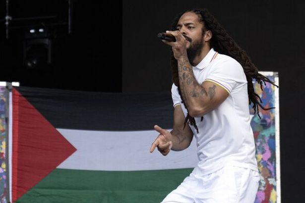 تم انتقاد بي بي سي لعدم قطع بث أداء بوب فيلان