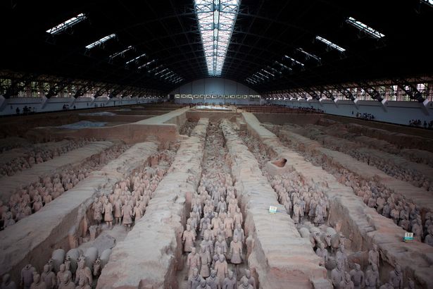 واحدة من مقابر ووريورز Terracotta في متحف Terracotta Warriors خارج شيان مباشرة