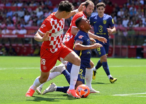 جيرونا في العمل ضد أتلتيكو مدريد