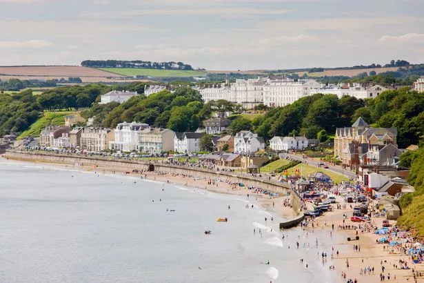 filey esplanade والشاطئ في شرق يوركشاير ، إنجلترا ، المملكة المتحدة