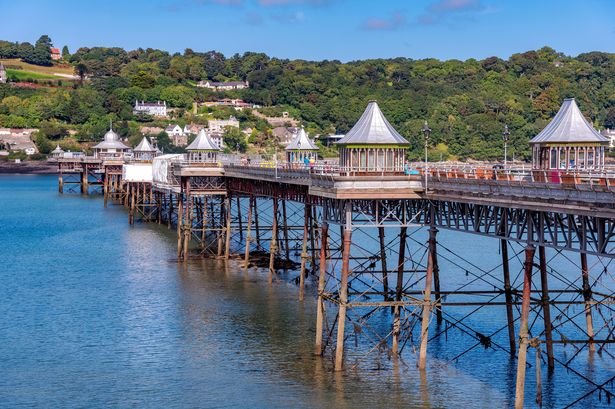 منظر خلاب لـ Garth Pier في بانجور ، شمال غرب ويلز