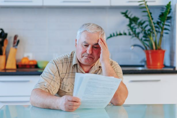 أعلنت الحكومة تخفيضات إلى مدفوعات الوقود الشتوية بعد الانتخابات العام الماضي