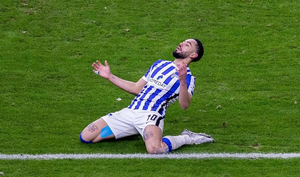 برلين ، ألمانيا - 23 يناير: يتفاعل Matheus Cunha من Hertha BSC بعد فقده هدفًا خلال مباراة الدوري الألماني بين هيرثا بي إس و SV Werder Bremen في أولمبياستاديون في 23 يناير 2021 في برلين ، ألمانيا. (تصوير بوريس ستروبيل/غيتي إيمايز)