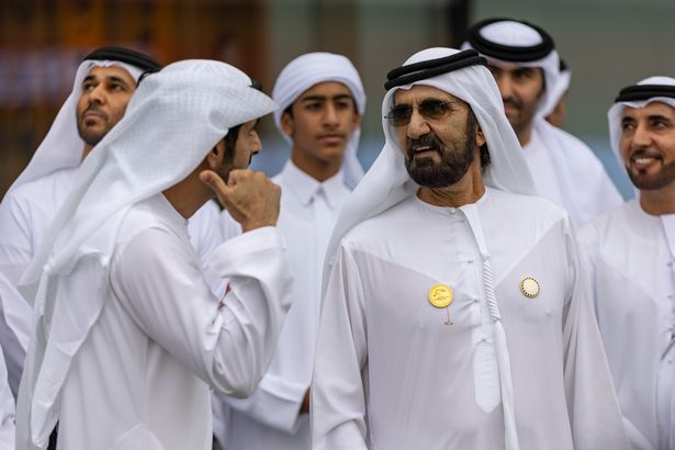 الشيخ محمد بن راشد آل مكتوم ، حاكم دبي ، يحضر كأس العالم في دبي