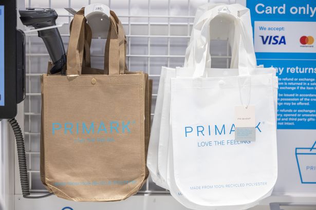 أطلقت Primark حقيبة جديدة عبر الإنترنت
