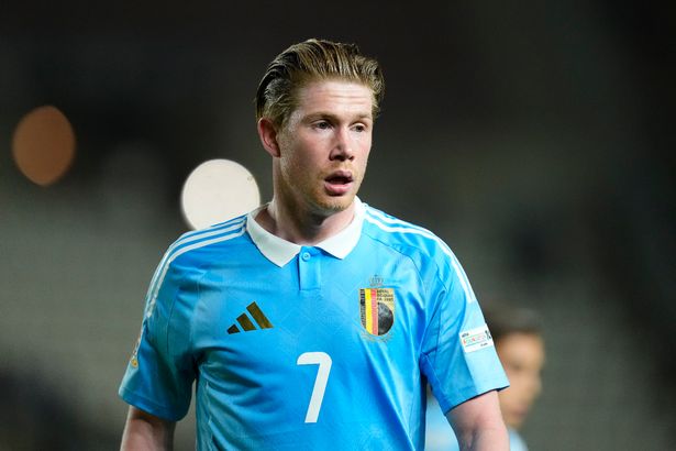 Kevin de Bruyne يهاجم خط الوسط في بلجيكا ومانشستر سيتي خلال دوري الدول UEFA 2024/25 مباراة في مباراة مباراة المرحلة الأولى بين أوكرانيا وبلجيكا في Estadio Enrique Roca في 20 مارس 2025 في مورسيا ، إسبانيا. (تصوير خوسيه بريتون/صور العمل/nurphoto عبر Getty Images)