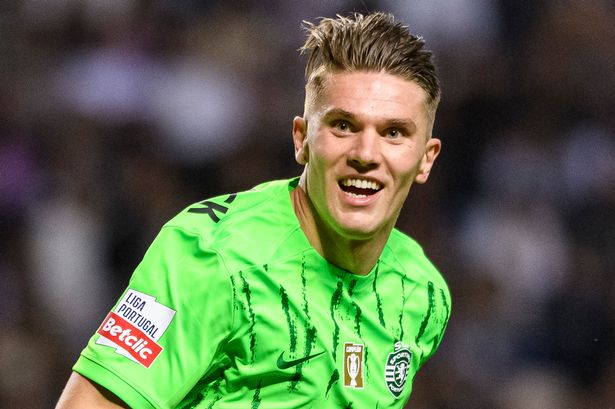 بورتو ، البرتغال - 27 أبريل: يحتفل Viktor Gyokeres of Sporting بأهدافه خلال مباراة Liga Portgal Betclic بين Boavista FC و Sporting Clube de Portugal في Estádio Do Bessa Sec. xxi في 27 أبريل 2025 في بورتو ، البرتغال. (تصوير Miguel Lemos/Euroasia Sport Images/Getty Images)