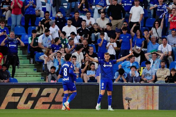 لاعبي getafe يحتفلون ضد سيلتا