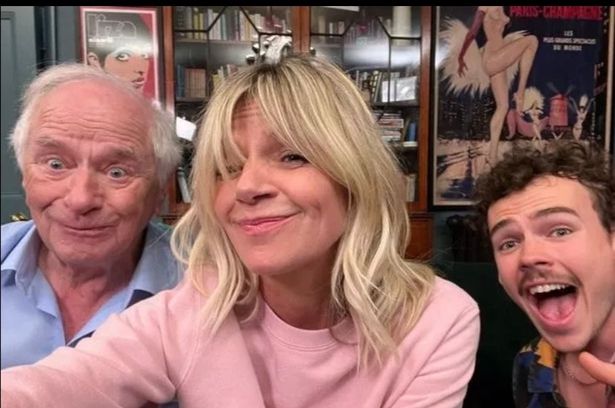 جوني بول ، Zoe Ball و Woody Cook Selfie