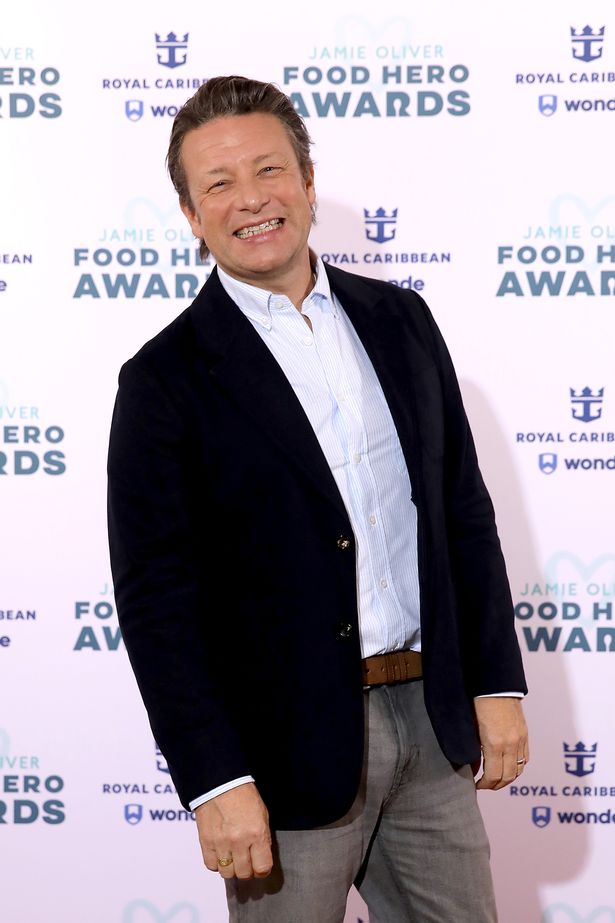 يحضر جيمي أوليفر حفل توزيع جوائز جيمي أوليفر للأغذية الغذائية لعام 2024 ، بالشراكة مع رويال كاريبيان الدولي وويندي ، على متن تصفيق الملكية الكاريبي للبحار في الرصيف الدائري في 13 نوفمبر 2024 في سيدني ، أستراليا.