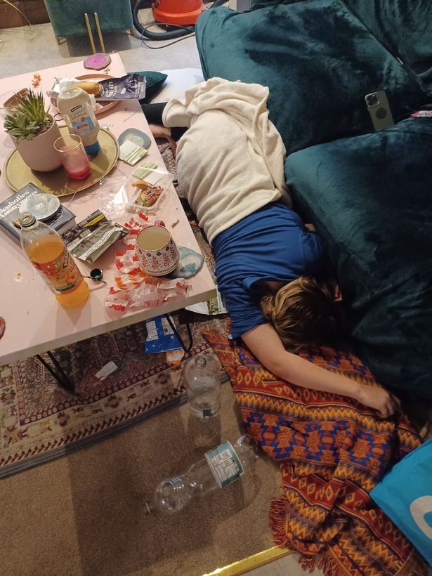 أوليفيا تايلور ، 