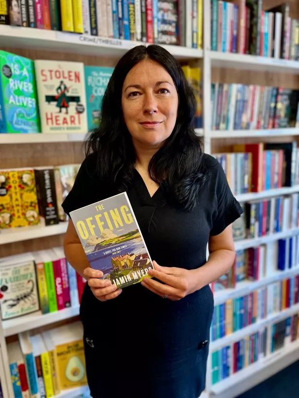 Mel O'Brien ، من Dark Peak Books & Gifts in Glossop