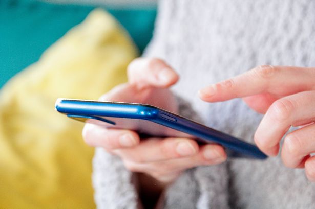 يسأل الناس كيف يحصلون على تعويض بعد انهيار شبكة الجوال الثالثة