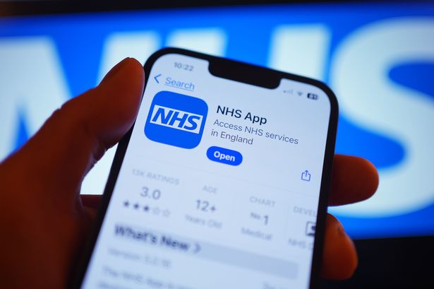 صورة لتطبيق NHS
