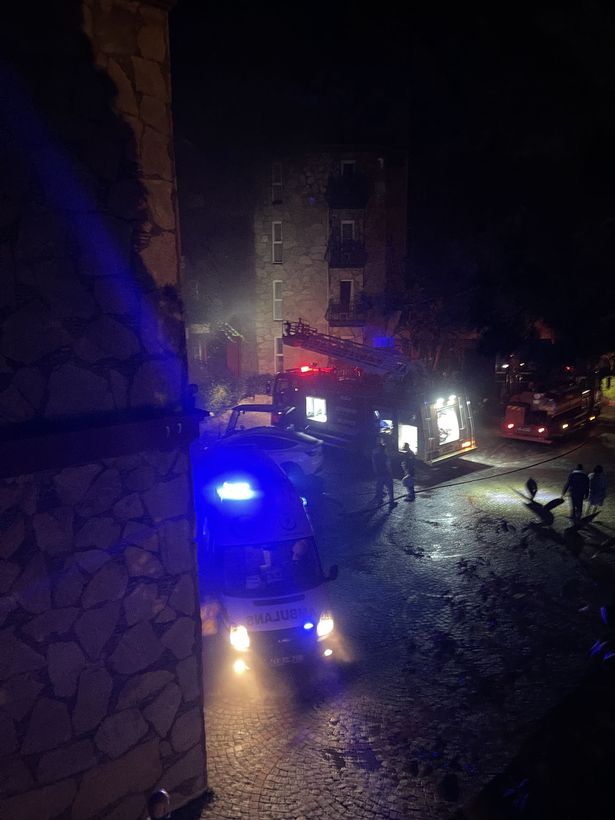 خدمات الطوارئ في مكان الحادث 