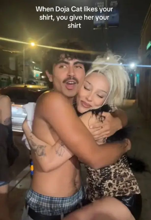 Rodin Eckenroth - Doja Cat Sparks نقاش فيروسي حول تفاعلات المعجبين وهي تدعي أنها 