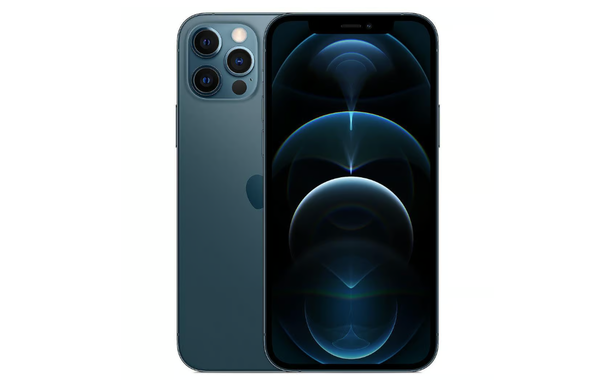 iPhone 12 Pro في Pacific Blue Hue