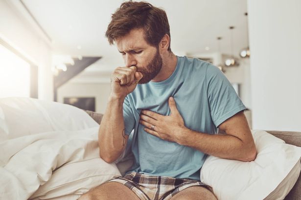 أصبحت سلالة Covid الجديدة سائدة بالفعل في عدة أماكن وتحمل سعالًا جديدًا