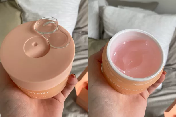 يشعر قناع Jelly Bouncy وكأنه بعض من مشتريات K-beauty المفضلة لدي