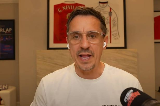 غاري نيفيل ، متحدثًا عن The Soccer Podcast ، يتحدث عن أعمال النقل الصيفي في ليفربول