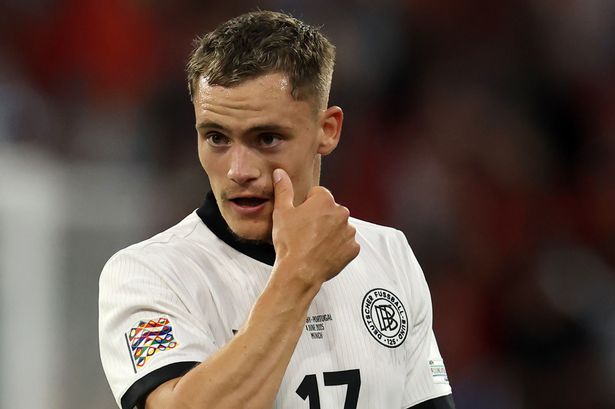 ميونيخ ، ألمانيا - 04 يونيو: يبحث فلوريان ويرتز من ألمانيا خلال مباراة الدور نصف النهائي من دوري الدرجة الأولى في دولة الاتحاد الأوروبي 2025 بين ألمانيا والبرتغال في ميونيخ كرة القدم في 04 يونيو 2025 في ميونيخ ، ألمانيا. (تصوير ألكساندر حاسينشتاين/غيتي إيمايز)
