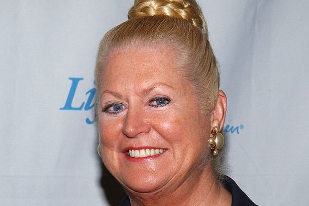 أراد عشاق Kim Woodburn شيئًا واحدًا من مسيرة النجوم التي لم تتحقق للأسف (ألبوم الصور)