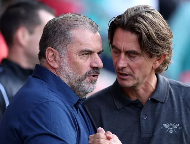 توماس فرانك مع Ange Postecoglou.