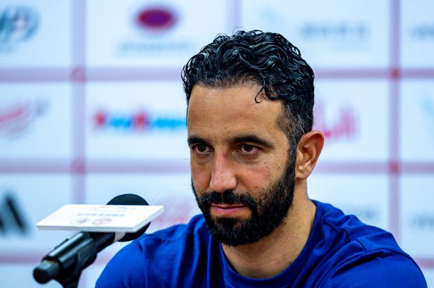 روبن أموريم خلال جولة ما بعد الموسم في مانشستر سيتي