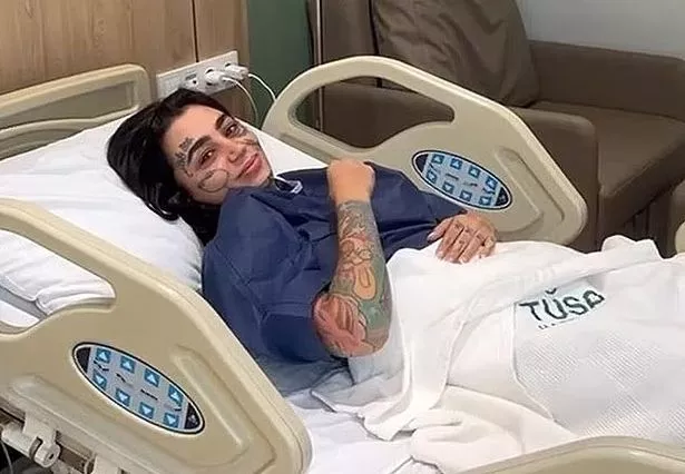 ذهبت آنا إلى السكتة القلبية أثناء وجودها في المستشفى