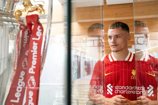 تم الكشف عن فلوريان ويرتز كلاعب ليفربول 