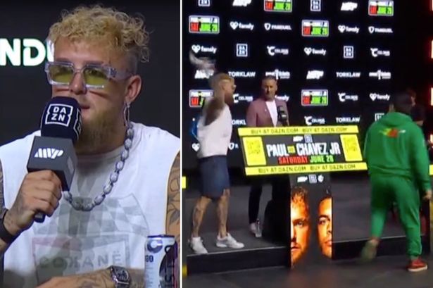 جاء جيك بول وجوليو سيزار شافيز جونيور تقريبًا إلى ضربات بعد أن ألقى الأمريكي قميصًا على خصمه القادم 
