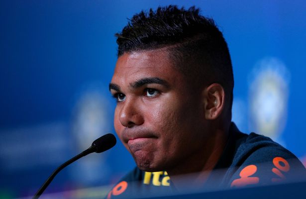 سلم لاعب خط الوسط استدعاء صدمة من قبل البرازيل