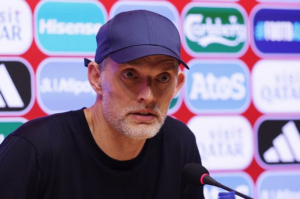برشلونة ، إسبانيا - 07 يونيو: يتحدث توماس توتشيل ، مدرب إنجلترا إلى وسائل الإعلام في مؤتمر صحفي ما بعد المباراة في مباراة كأس العالم 2026 المؤهلة الأوروبية بين أندورا وإنجلترا على ملعب RCDE في 07 يونيو 2025 في برشلونة ، إسبانيا. (تصوير إريك ألونسو - UEFA/UEFA عبر Getty Images)